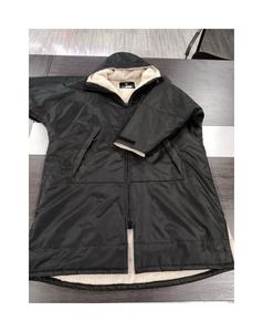 Vente en gros sur mesure hiver peignoir réfléchissant imperméable à l'eau recyclé parka de bain en fibre pour hommes <span class=keywords><strong>surf</strong></span> garçons fermeture éclair - Product Image 4