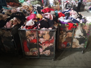 Vendita calda utilizzata vestiti <span class=keywords><strong>abbigliamento</strong></span> per bambini - Product Image 2