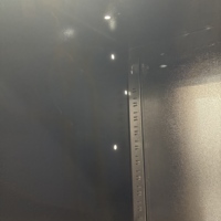 Banc de travail de garage avec barre lumineuse LED, prise de courant, panneau perforé, plateau en acier inoxydable, armoires à outils, tiroirs verrouillables pour atelier