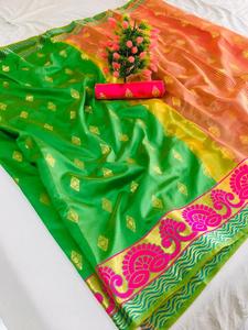 Nueva tendencia Look Party Wear Banarsi Seda Saree con blusa Pieza Mujeres indias Wear Sari Barato Precio bajo Venta al por mayor Surat Alphanumero - Product Image 3