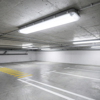 Luminaire LED Tri-Proof IP65 Étanche Industriel à Large Faisceau avec Cache PC AC85-265V pour Entrepôt Usine Garage