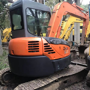 รถขุดฮิตาชิ ZX55 ปี 2015 ผลิตในญี่ปุ่น พร้อมเครื่องยนต์อีซูซุ และชิ้นส่วนหลักของปั๊ม น้ำหนัก 5.5 ตัน ความจุบุ้งกี๋ 0.2 ลูกบาศก์เมตร - Product Image 1