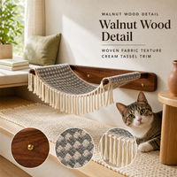 Hamac mural pour chat avec panneau arrière en placage de noyer, lit en lin et coton à carreaux gris avec décorations à pompons, perchoir mural pour chat, accessoire pour arbre à chat