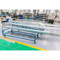 Rail de porte de garage sectionnel en acier de haute qualité Design moderne-Quincaillerie de porte de vente directe d'usine