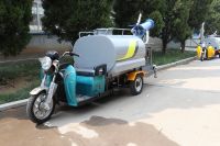 Arroseur multifonctionnel X15 EV pour routes, adapté aux parcs, usines, communautés, écoles, routes auxiliaires, avec une capacité de 1500L
