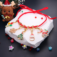 Nouvel Arrivage Kit de Fabrication de Bracelets DIY Perles Artisanales Bijoux Breloques de Noël Ensemble Collier Anniversaire Géométrique Mignon pour Enfants