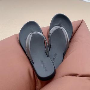 XIXITIAO Sandalias de Gelatina para Mujer al por Mayor, Chanclas Transparentes de Moda, Cómodas para Caminar <span class=keywords><strong>en</strong></span> <span class=keywords><strong>la</strong></span> <span class=keywords><strong>Playa</strong></span> <span class=keywords><strong>en</strong></span> Verano, Zapatos Sin Cordones - Product Image 4