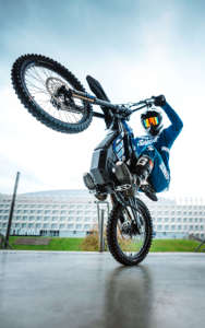Motocyclettes tout-terrain électriques hybrides 8000W 60V Talaria Sting R MX4 Mx5 Super avec certification CE, stock US et UE - Product Image 3