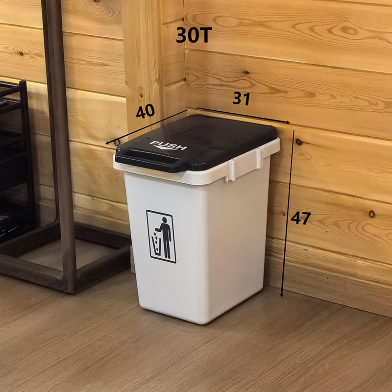 30-liter white bucket with gray lid