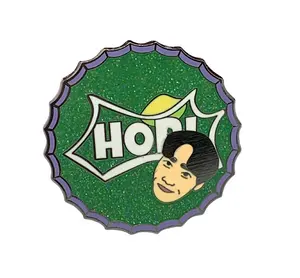Индивидуальные Металлические Значки idol, темно-зеленые блестящие эмалированные значки с логотипом kpop