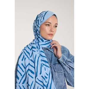 ผ้าพันคอไหมพิมพ์ลายดิจิตอลสีฟ้าอ่อนรูปตัววีสำหรับผู้หญิง ใช้งานได้หลากหลาย - Product Image 3