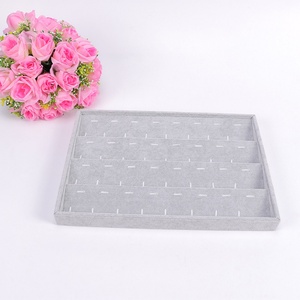 Caja de Exhibición de Joyería Gris para Anillos, Aretes, Pulseras, Collares u Otros Adornos, Organizador de Almacenamiento - Product Image 3