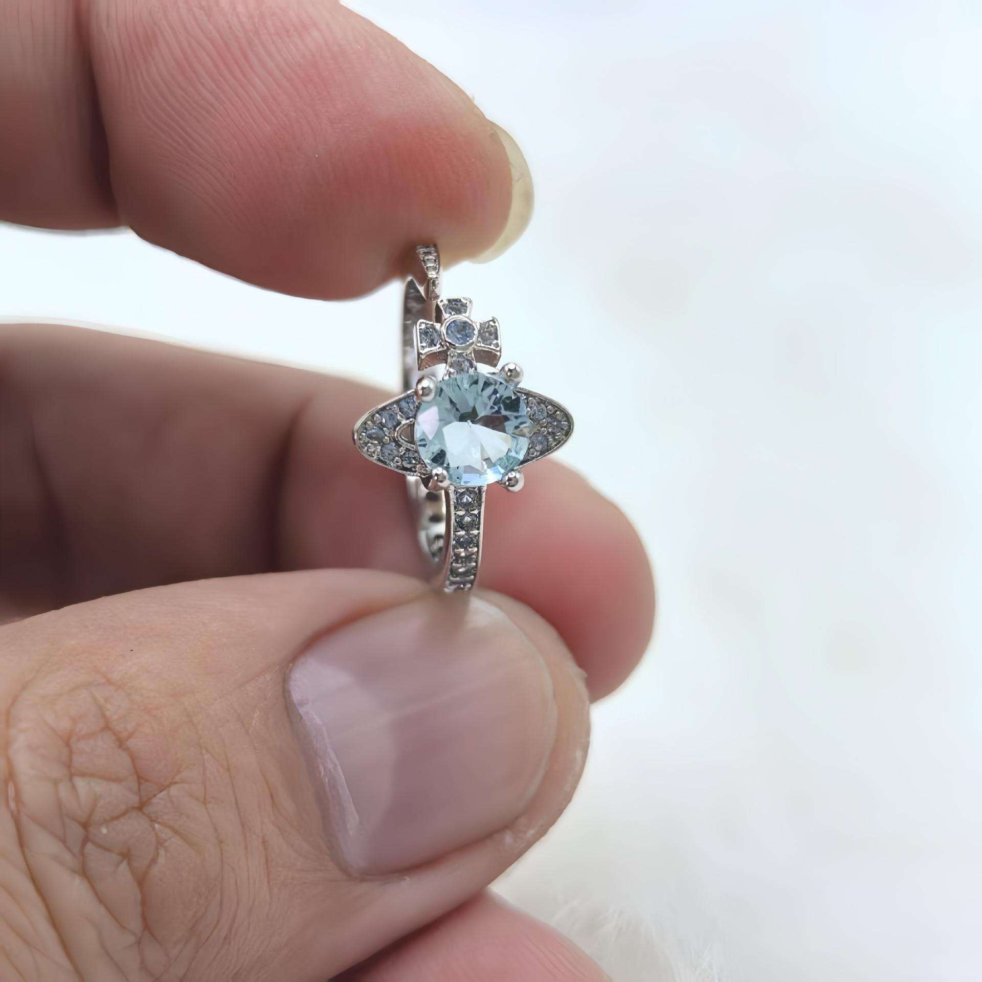 เคาน์เตอร์เพชรขาว 1