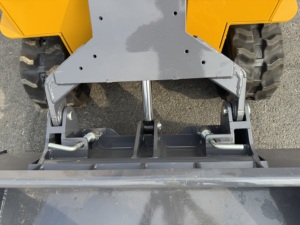 <b>Stand</b> on Mini Skid Steer 1070kg Rubber Track Compact 0.1m3 Bucket Tracked for Farm Construction - Product Image 4