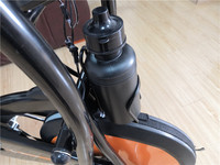 Vélo d'exercice domestique avec écran LCD, transmission par chaîne, petit siège et résistance à l'air