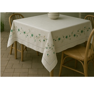 Mantel de Lino Azul con Diseño de Rosas Trepadoras |   Mantel de Lino 100% Natural de Primera Calidad, Ecológico y Reutilizable, con Elegante Diseño Floral de Rosas - Product Image 1