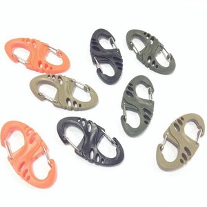 Vente en gros de marchandises ponctuelles, porte-clé<span class=keywords><strong>s</strong></span> en plastique de 5cm, sac à dos tactique de camping molle, <span class=keywords><strong>mousqueton</strong></span> suspendu en forme de <span class=keywords><strong>S</strong></span> - Product Image 2