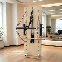 Unité murale de Pilates en bois d'érable de qualité supérieure avec des caractéristiques durables, portables et réglables pour les entraînements en studio de Pilates