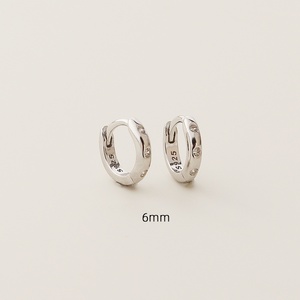 Pendientes de aro brillantes minimalistas clásicos de Plata de Ley 925 para mujer, pendiente Huggie con hebilla de oreja circular redonda brillante de oro de 18 quilates - Product Image 5