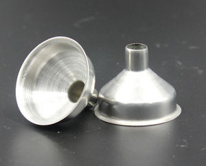 قارورة مشروبات كحولية مخصصة من الفولاذ المقاوم للصدأ - مانعة للتسرب، بشعار محفور بالليزر، مثالية للهدايا والترويج - Product Image 6