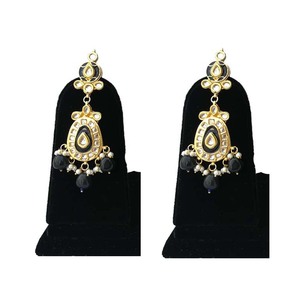 Pendientes Étnicos de Diseño con Base de Aleación y Trabajo de Cuentas Decorativas para Bodas y Fiestas - Product Image 1