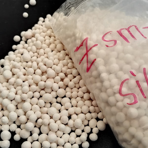 ตัวเร่งปฏิกิริยาซีโอไลต์ Zsm-5ทรงกลม /บอล/เม็ดมีอัตราส่วน <span class=keywords><strong>si</strong></span>/al 25โมเลกุลสำหรับเครื่องผลิตออกซิเจน - Product Image 1