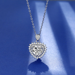 Collar con Colgante <span class=keywords><strong>de</strong></span> Diamante CZ Estilo Moissanita <span class=keywords><strong>de</strong></span> 2 Quilates, Chapado en Plata PT950, Joyería Halo al por Mayor - Product Image 4