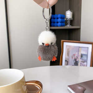 Porte-clés de voiture en peluche canard en fourrure de vison mignon, pendentif exquis pour sac à dos, jouet poupée, cadeau pour couple - Product Image 4