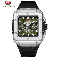 Montre pour homme en alliage de quartz, boîtier carré tendance, bracelet en silicone, étanche 0475G