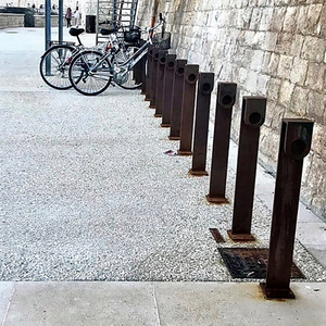 Soporte de bicicleta de metal exterior estante de estacionamiento de bicicleta vertical - Product Image 1