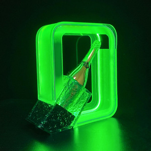 Bandeja de exhibición de vino con luz LED verde en ángulo para juegos de servicio de champán - Product Image 3