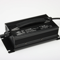 Chargeur de batterie personnalisé C1200 12V40A 24V30A pour machine à laver les sols avec affichage OLED MCU