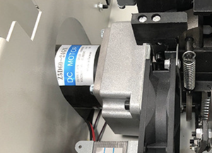 เครื่องรัดกล่องกึ่งอัตโนมัติ SPKB2 สำหรับงานบรรจุภัณฑ์  ใช้กับพลาสติก PP กระดาษ ไม้ สายรัด กล่องบรรจุภัณฑ์ เสื้อผ้า และกล่องกระดาษ - Product Image 4