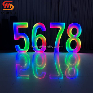 Nouveauté SMOOTH : Grandes lettres et chiffres LED RGB personnalisables en fer pour décoration de mariage et d'anniversaire - Product Image 2