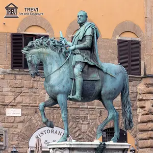 Denkmal antike Messing-Kriegerskulptur Bronzesoldat mit Pferdestatue