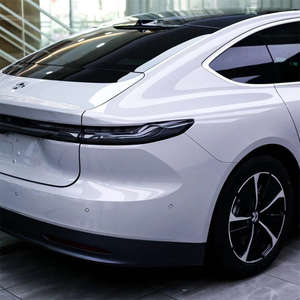 1.52m <span class=keywords><strong>X</strong></span> 15m Enveloppe de carrosserie en TPU à cicatrisation automatique <span class=keywords><strong>Film</strong></span> de protection contre les UV de peinture OEM Enveloppe de voiture anti-rayures - Product Image 6