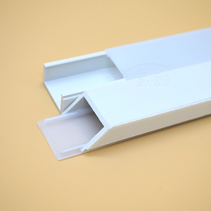 <span class=keywords><strong>Profilé</strong></span> en plastique <span class=keywords><strong>PVC</strong></span> extrudé <span class=keywords><strong>rectangulaire</strong></span> en forme de U pour canal LED suspendu avec <span class=keywords><strong>profilé</strong></span> - Product Image 4