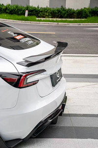ชุดแต่งกันชนหน้าคาร์บอนสีดำสไตล์ CMST คุณภาพสูงสำหรับ Tesla Model 3 รุ่นแรก พร้อมลิ้นกันชนหน้า สเกิร์ตข้าง ดิฟฟิวเซอร์ และสปอยเลอร์ - Product Image 6