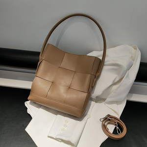 Bolsos de hombro Tejido a mano Axila Bolso de hombro único para mujer Elegante Vintage Moda Crossbody - Product Image 2