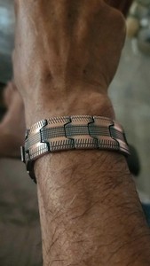 <span class=keywords><strong>Bracciale</strong></span> di rame per gli uomini, 3X Ultra forza bracciali magnetici, 99.99% puro rame <span class=keywords><strong>con</strong></span> 3500 Gauss magneti al neodimio, regolabile - Product Image 3