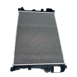 2215003203 2215002603 หม้อน้ำสำหรับเบนซ์ W221 S550 ระบบระบายความร้อนเครื่องยนต์ที่เชื่อถือได้ ถังเก็บน้ำ แกนอะลูมิเนียม ท่อแลกเปลี่ยนความร้อน - Product Image 1