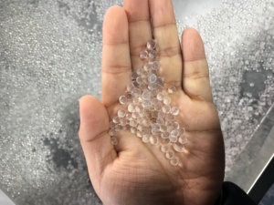 3-5mm thực phẩm màu trắng hạt <span class=keywords><strong>silica</strong></span> gel hạt độ ẩm hấp thụ <span class=keywords><strong>silica</strong></span> gel hóa chất phụ trợ đại lý - Product Image 2