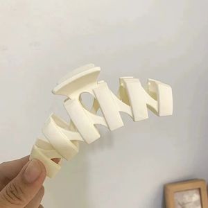 กิ๊บหนีบผมลอนแบบพรีเมี่ยมสำหรับผู้หญิงด้านหลังของหัวที่หนีบผม - Product Image 6