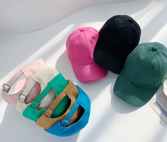 2025 New Custom Embroidered Kids Baseball Cap Children's Blank Hats with Logo Displayed Stylish Image Design