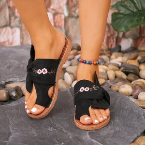 Nouvelles sandales décontractées pour femmes grandes tailles, style européen et américain, à bout rond, à semelle épaisse, avec motifs assortis, pour l'export. - Product Image 6