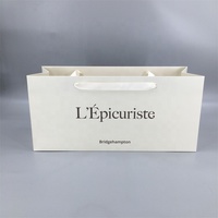 Sacs cadeaux en papier recyclé personnalisés de luxe avec gaufrage et revêtement UV