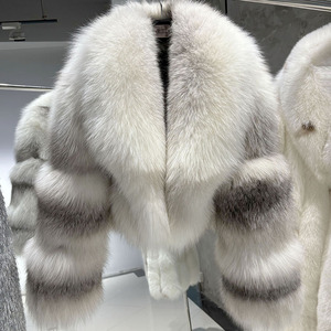 Real Fox <strong>Fur</strong> Coat Women Cropped Turn-down Collar Banded Sleeve Short <strong>Fur</strong> <strong>Jacket</strong> - Product Image 2