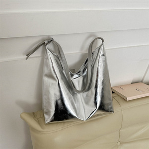 Wholesale Summer Lacquer Popular Bag Female New Trend Fashion Crossbody Tote Bag Sling Wholesale Lady <b>Handbags</b> for Women - Product Image 4