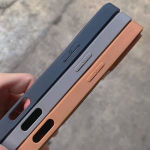 Funda Magnética K240 con Textura de Cuero y Antihuellas, Estilo Ejecutivo, Compatible con la Serie Apple 16 PRO MAX - Product Image 6