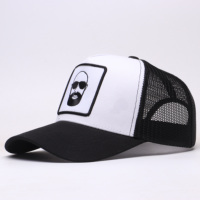 Gorra de béisbol personalizada con logotipo bordado popular al por mayor de fábrica, gorra de red de dibujos animados, gorra de camionero
